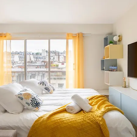 Stunning Montmartre - Amazing View - Fully Renovated * París