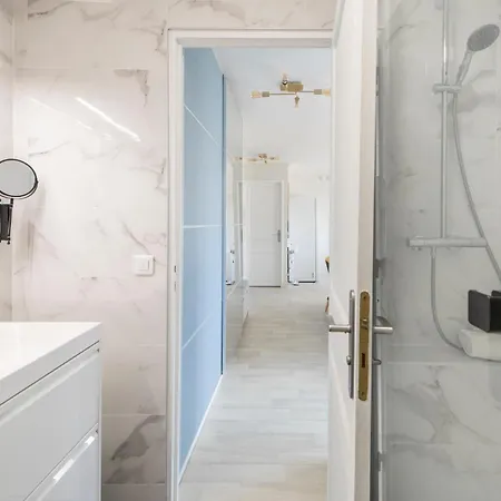 Stunning Montmartre - Amazing View - Fully Renovated Apartamento